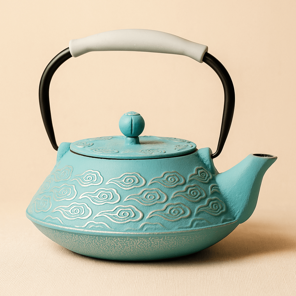 Théièrea | Nimbus — Théière en fonte à motif nuages 800ml Bleu